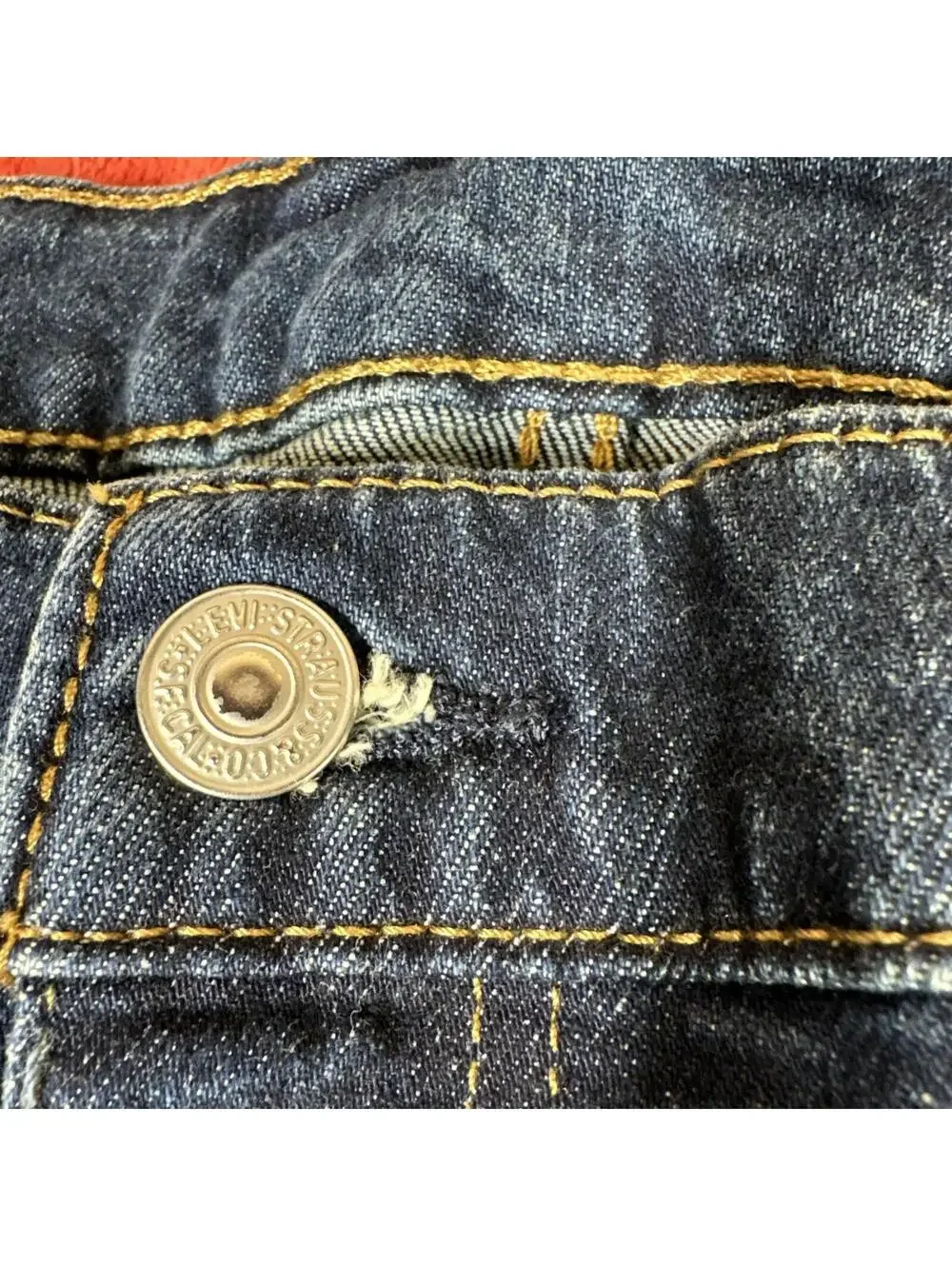 Levis levi 412